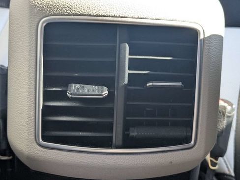 Used 2025 Kia Sportage EX w/ Premium Package FWD image 14