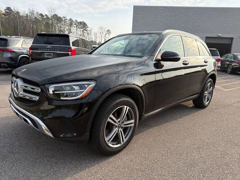 Used 2021 Mercedes-Benz GLC 300 image 3