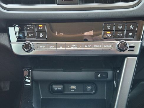 New 2026 Kia Seltos SX w/ SX Sunroof Package image 14