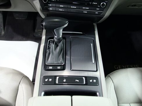 Used 2018 Genesis G80 3.8 w/ Option Group 02 image 21