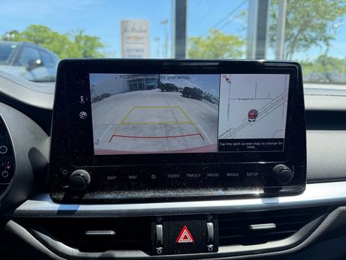 Used 2022 Kia Forte GT-Line image 10