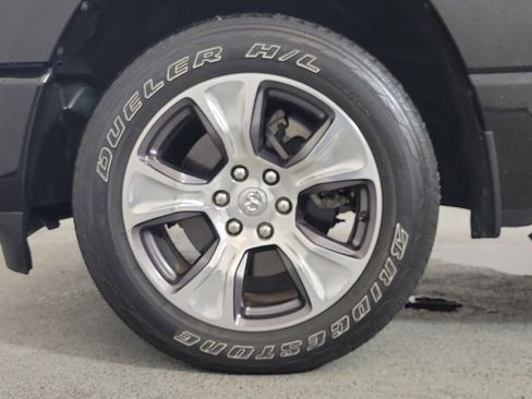 Used 2023 RAM 1500 Laramie image 8