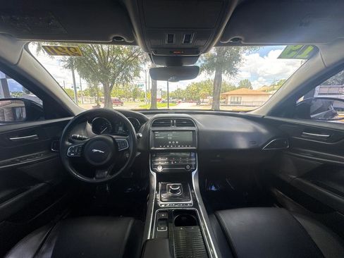 Used 2019 Jaguar XE image 20