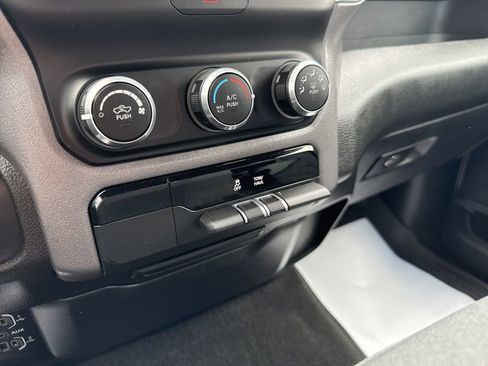 Used 2023 RAM 1500 Big Horn AWD/4WD image 21