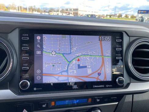 Used 2023 Toyota Tacoma Limited image 20