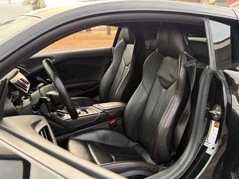 Used 2017 Audi R8 V10 w/ Ceramic Brake Package image 30