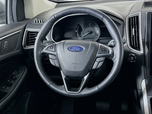 Used 2024 Ford Edge SEL image 18