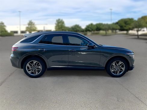 Used 2024 Genesis GV70 2.5T w/ Advanced Package image 6