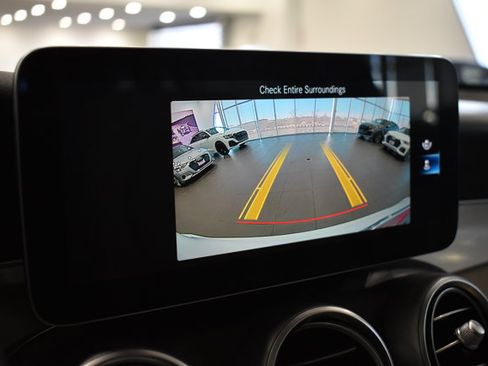 Used 2020 Mercedes-Benz GLC 300 4MATIC image 20