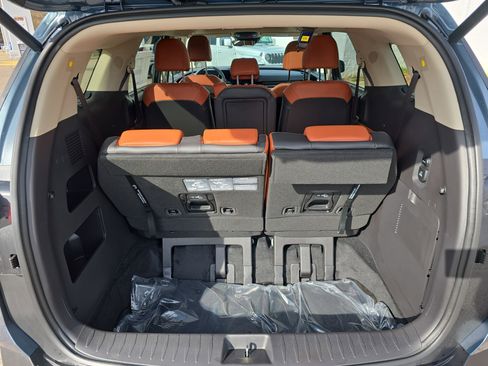 New 2026 Kia Carnival SX image 15