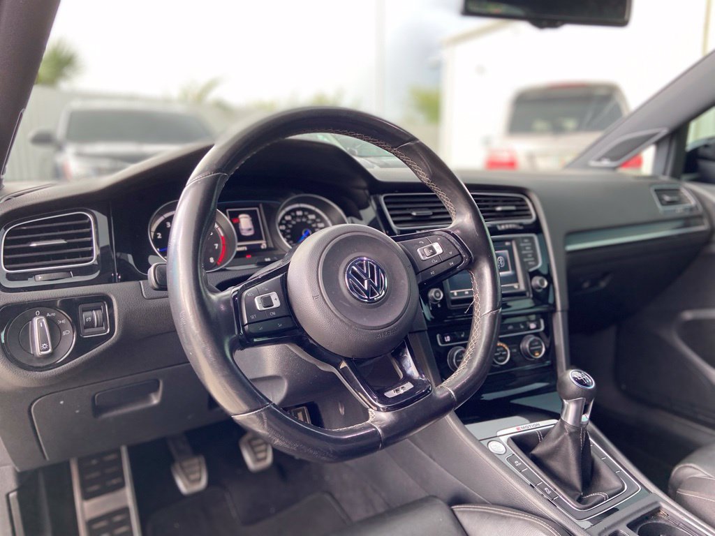 Used 2016 Volkswagen Golf R 4-Door AWD/4WD image 14
