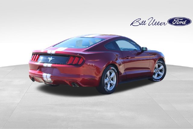 Used 2017 Ford Mustang Coupe RWD image 5