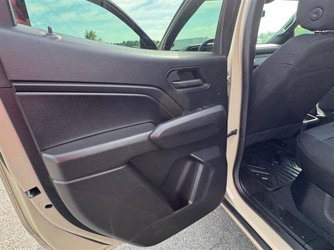 Used 2024 Chevrolet Colorado W/T image 39