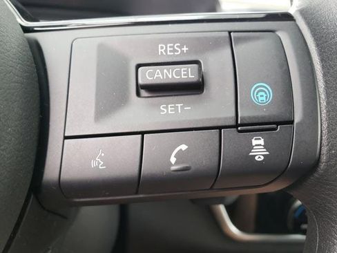 Used 2022 Nissan Rogue SV image 21