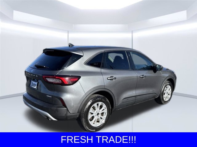 Used 2025 Ford Escape Active AWD/4WD image 7