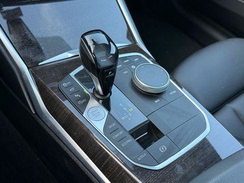Used 2019 BMW 330i Sedan RWD image 16