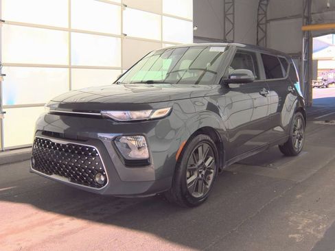 Used 2022 Kia Soul EX image 1