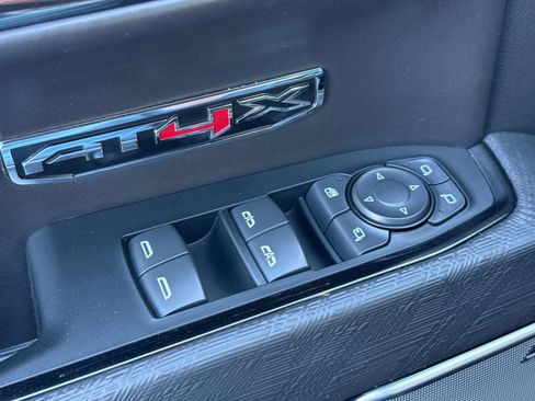 Used 2024 GMC Sierra 1500 AT4X image 12