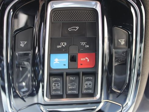 Used 2024 Jeep Grand Wagoneer L Series II w/ Quick Order Packagew 28T AWD/4WD image 23