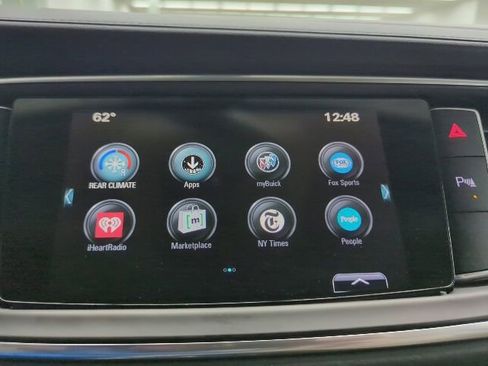 Used 2019 Buick Enclave Essence AWD/4WD image 19