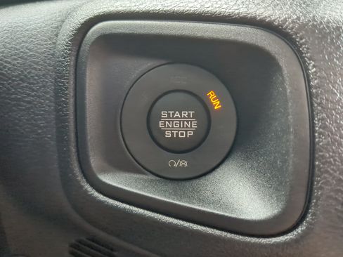 Used 2024 Jeep Wrangler Unlimited Sport AWD/4WD image 25