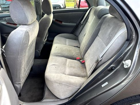 Used 2005 Toyota Corolla CE image 11