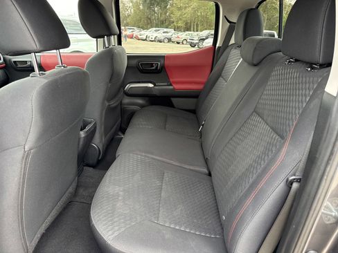 Used 2021 Toyota Tacoma SR5 image 13