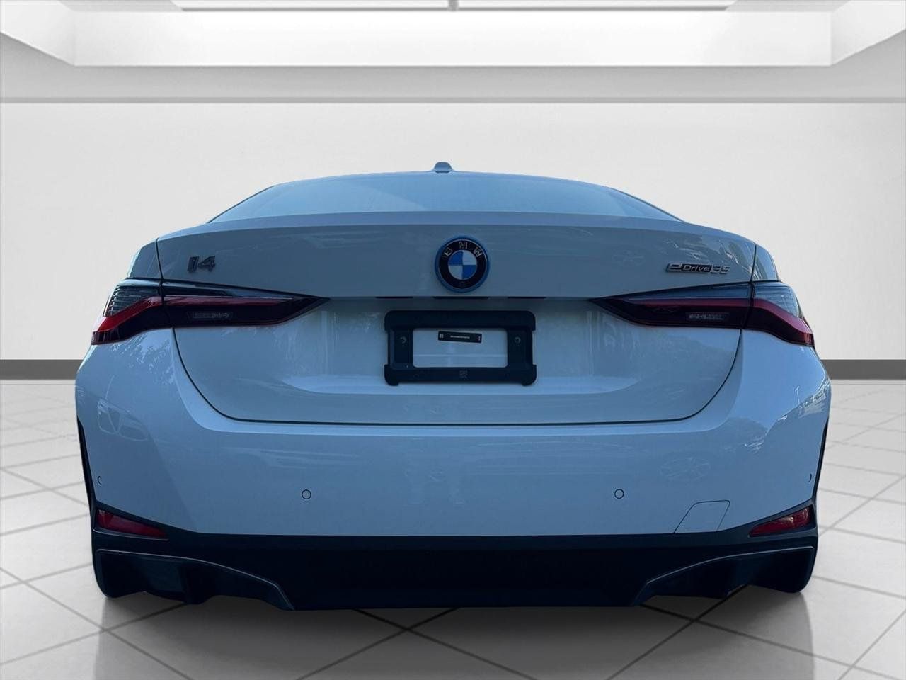 Used 2024 BMW i4 eDrive35 w/ Premium Package RWD image 4