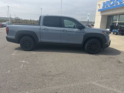 Used 2023 Honda Ridgeline Black Edition image 8