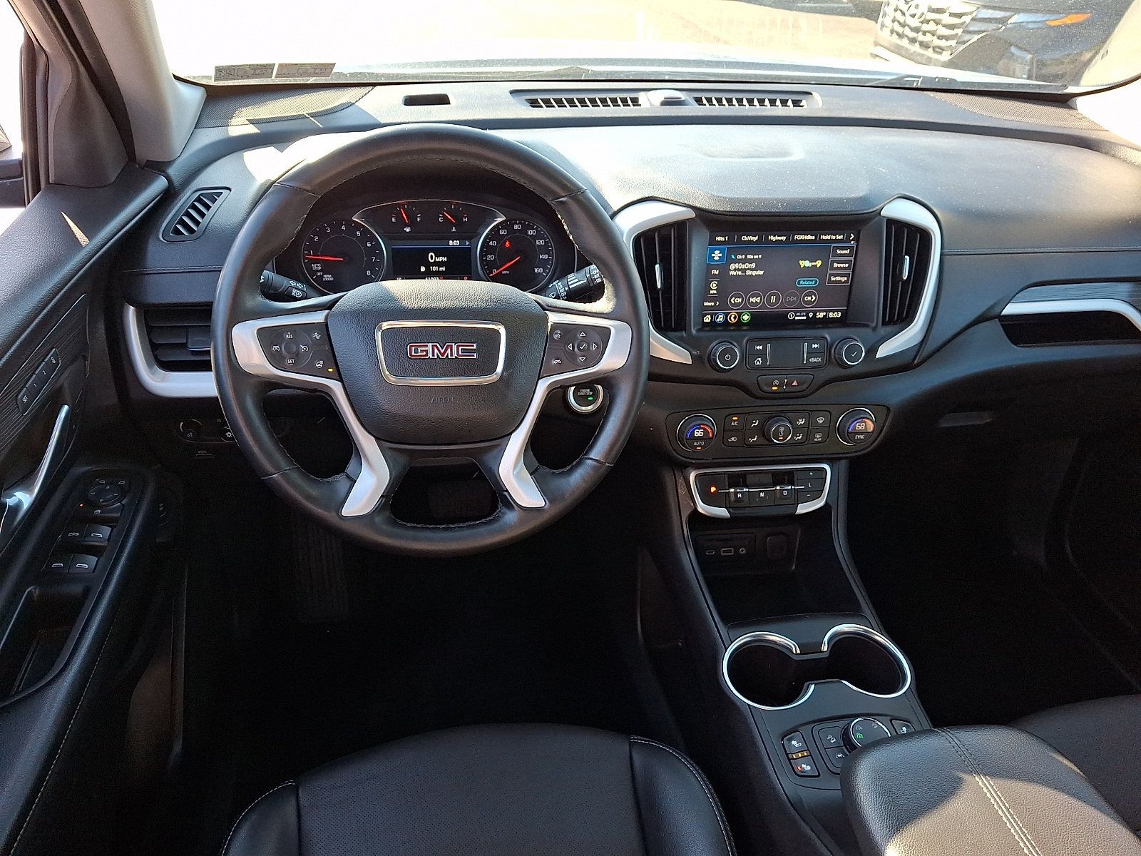 Used 2024 GMC Terrain SLT AWD/4WD image 11