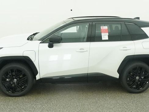 New 2026 Toyota RAV4 XSE w/ Panoramic Sun Roof Package AWD/4WD image 20