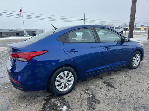 Used 2019 Hyundai Accent SE image 9