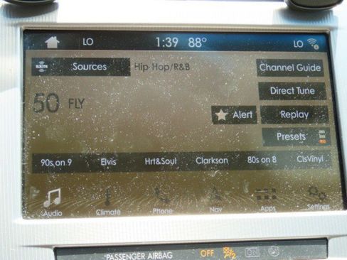 Used 2019 Lincoln MKZ Reserve w/ Luxury Package image 27