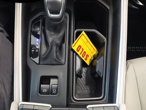 Used 2025 Toyota Grand Highlander FWD image 30