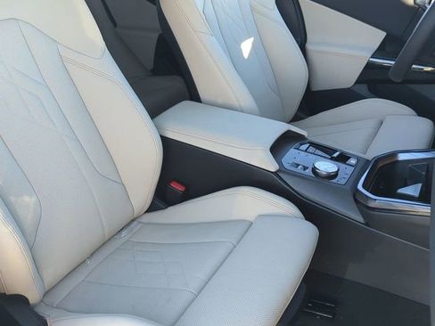 Used 2026 BMW X3 xDrive30 w/ Convenience Package image 11