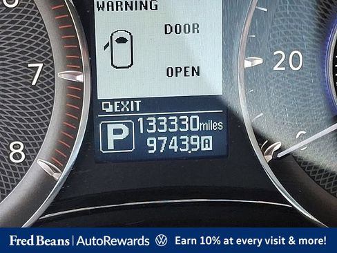 Used 2017 INFINITI QX80 4WD w/ Driver Assistance Package image 27