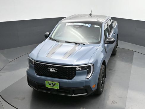 New 2025 Ford Maverick Lariat w/ Black Appearance Package AWD/4WD image 40
