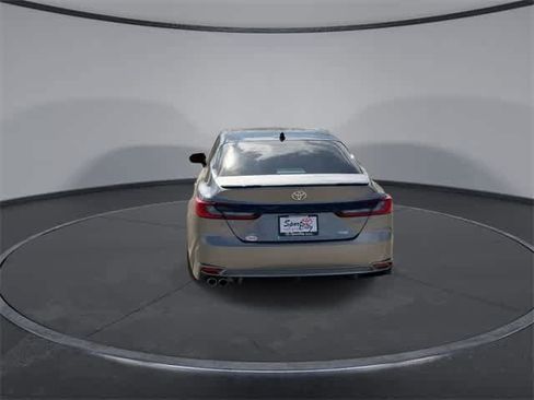 Used 2025 Toyota Camry XSE image 7