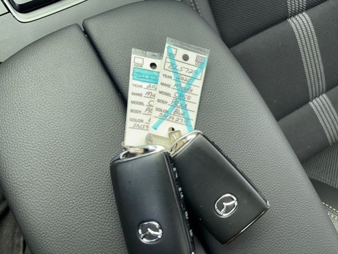 Certified 2025 MAZDA CX-50 AWD 2.5 S w/ Weather Package image 35