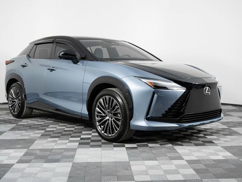 Used 2023 Lexus RZ 450e Premium w/ Accessory Package (2T) image 11