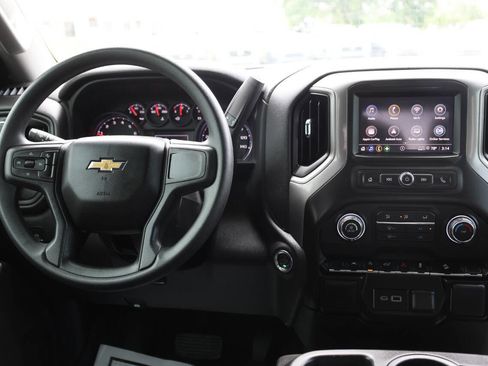 Used 2026 Chevrolet Silverado 1500 Custom Trail Boss w/ Dark Appearance Package AWD/4WD image 23