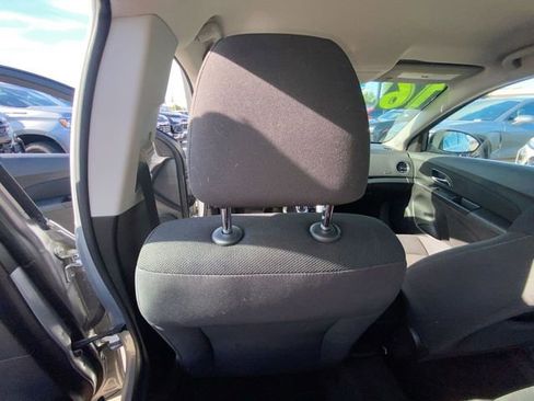 Used 2016 Chevrolet Cruze LT FWD image 27
