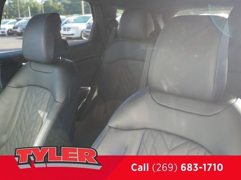 Used 2024 Kia Sportage X-Line w/ X-Line Premium Package AWD/4WD image 38