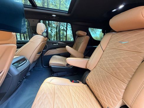 Used 2023 Cadillac Escalade Sport w/ Touring Package AWD/4WD image 16