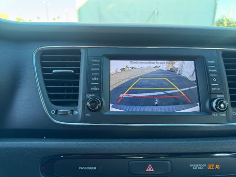 Used 2019 Kia Sedona L image 29