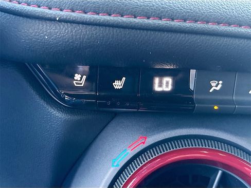 Used 2025 Chevrolet Blazer RS w/ Driver Confidence II Package image 21