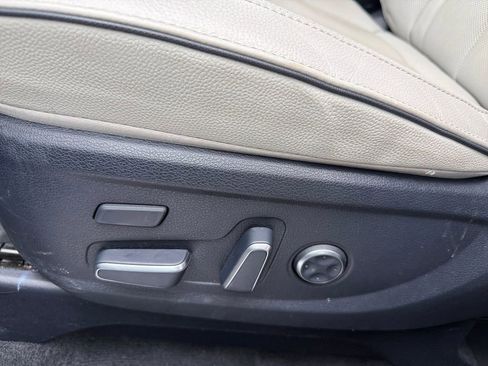 Used 2024 Hyundai Palisade Limited image 11