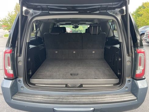 Used 2016 GMC Yukon XL SLT w/ Open Road Package AWD/4WD image 36