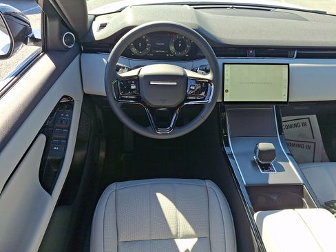 New 2026 Land Rover Range Rover Evoque S AWD/4WD image 9