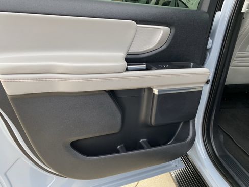 Used 2025 Ford Expedition Max Active image 14